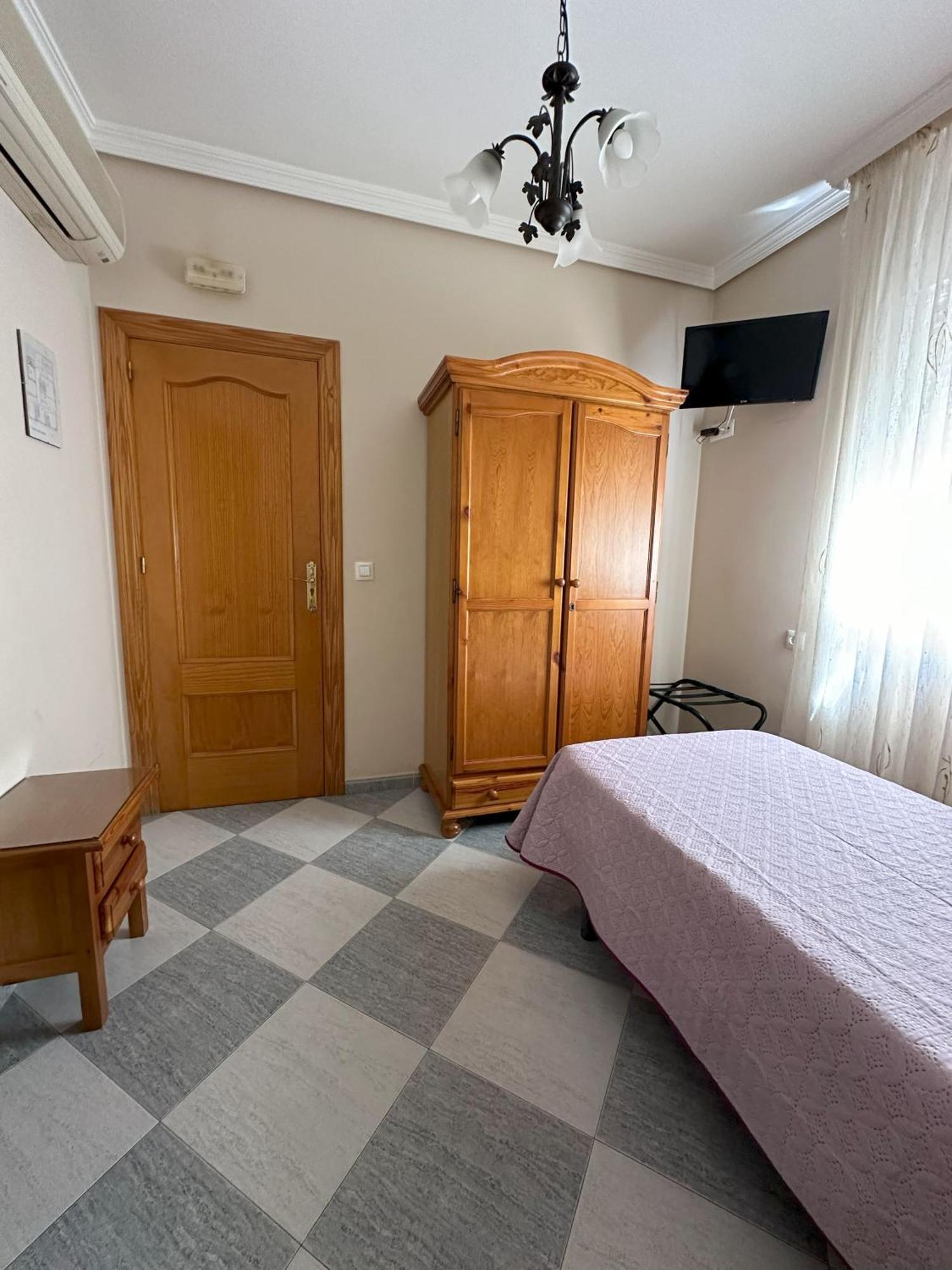 Hostal Avenida Tabernas Εξωτερικό φωτογραφία