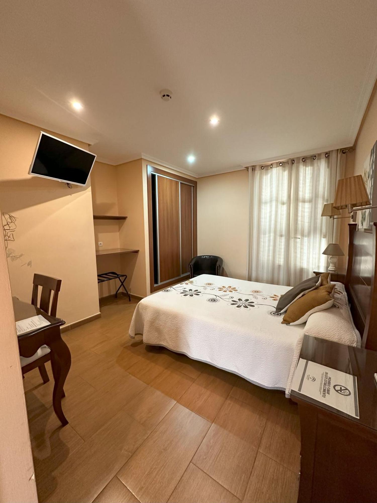 Hostal Avenida Tabernas Εξωτερικό φωτογραφία